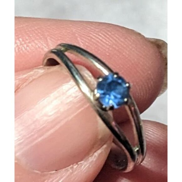 Casual Silver Tone Blue Stone Adjustable Ring Size 6 1/2 - Picture 13 of 13